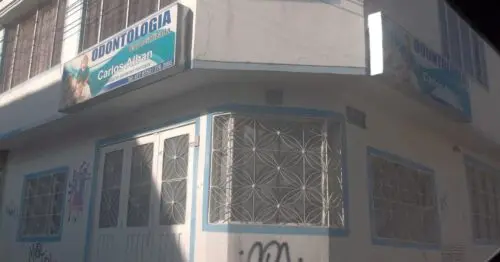 ODONTOLOGIA ESPECIALIZADA CARLOS ALBAN ODONTOLOGIA ESPECIALIZADA CARLOS ALBAN
